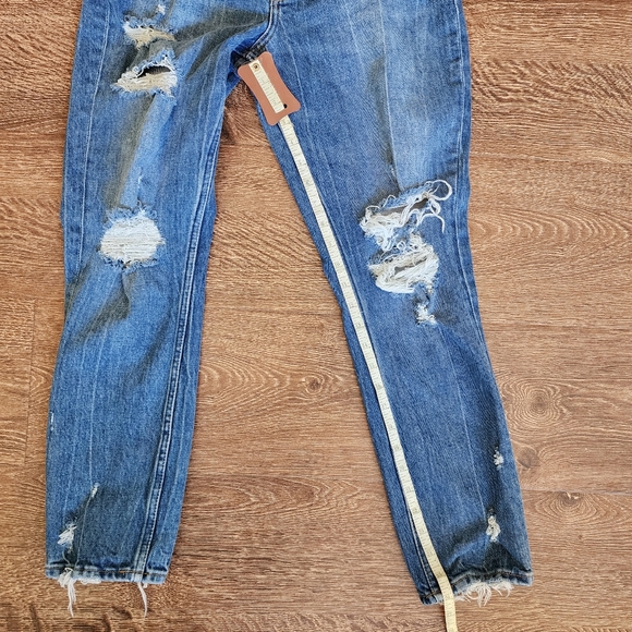 Vintage Abercrombie & Fitch Curve Love High Rise Mom Jeans Size 26/2R DISTRESSED - Picture 16 of 16